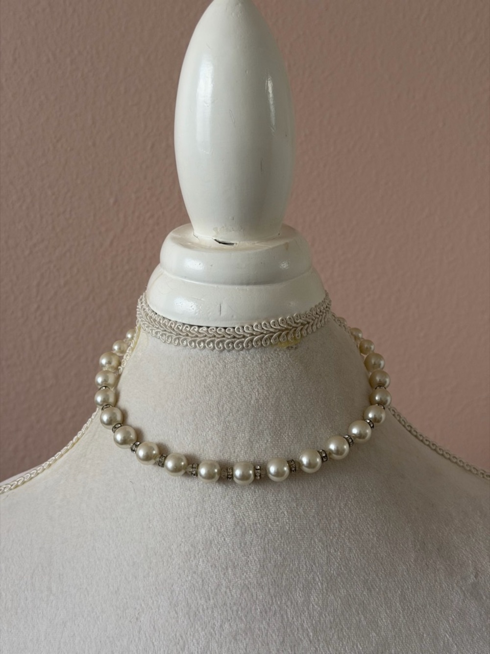 Faux Pearl & Rhinestone Rondelle Choker Necklace